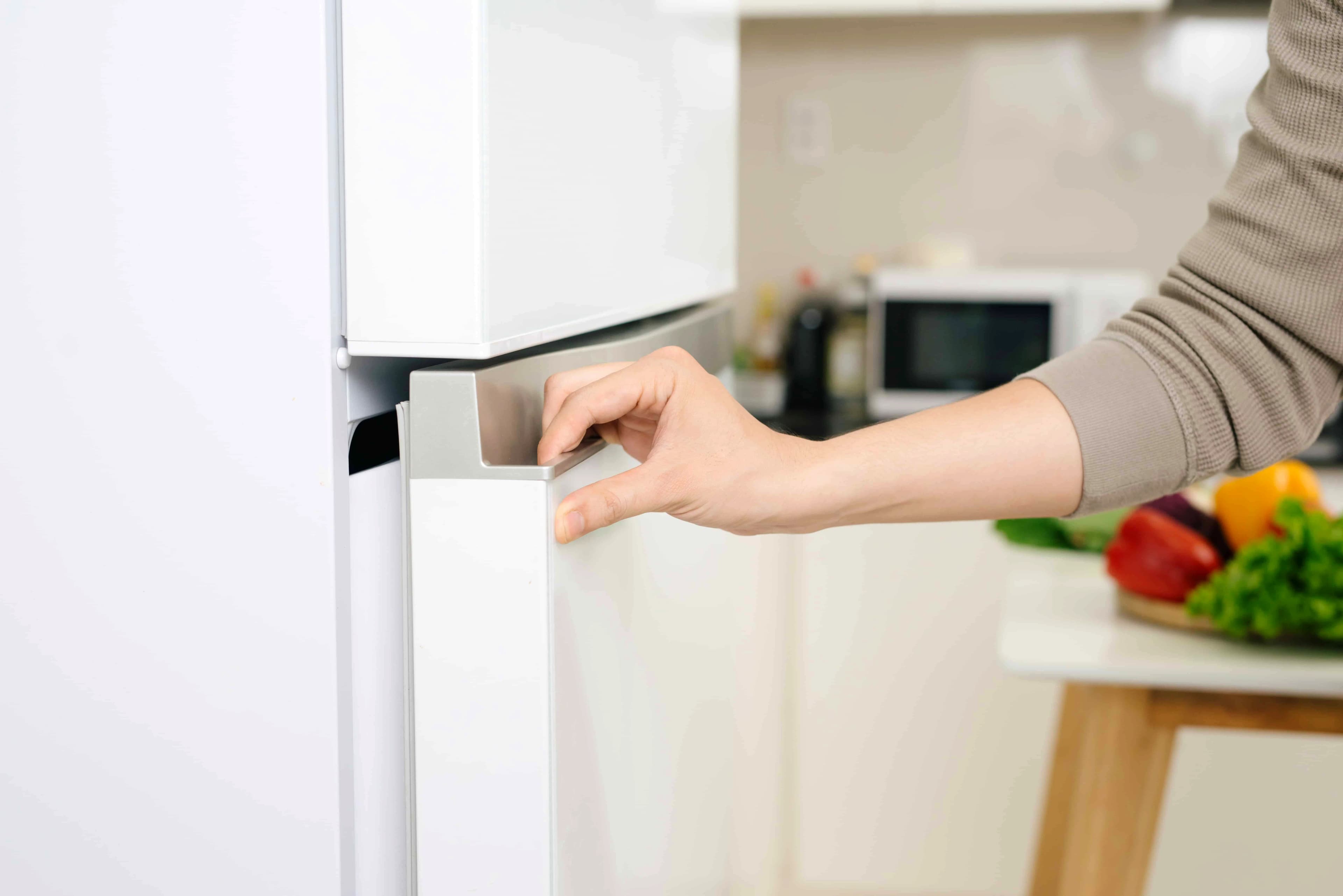 Can a 300 Watt Solar Panel Run a Refrigerator?