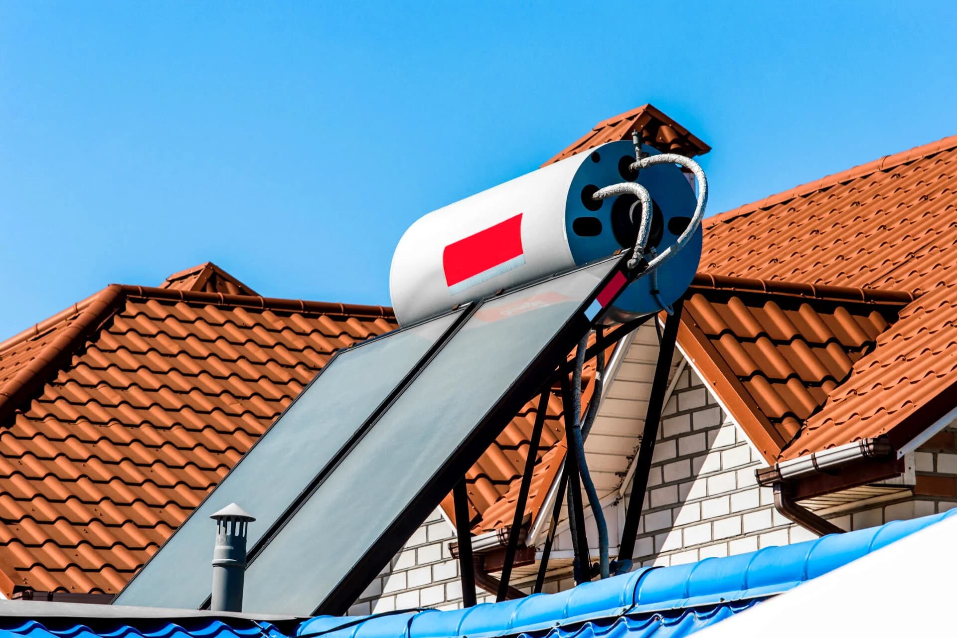 Say Goodbye to Sky-High Energy Bills with Solar Hot Water: The Smart Choice for a Sustainable Future