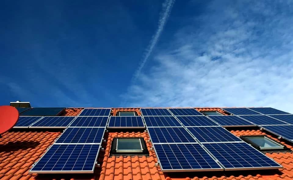 Power Up Your Shed: The Best Solar Panel Kits for Off-Grid Energy Solutions