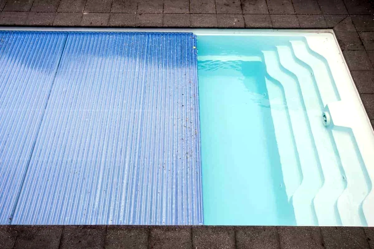 Do Solar Pool Covers Cause or Prevent Algae How to Avoid Green Pools